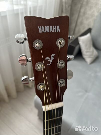 Акустическая гитара Yamaha F600