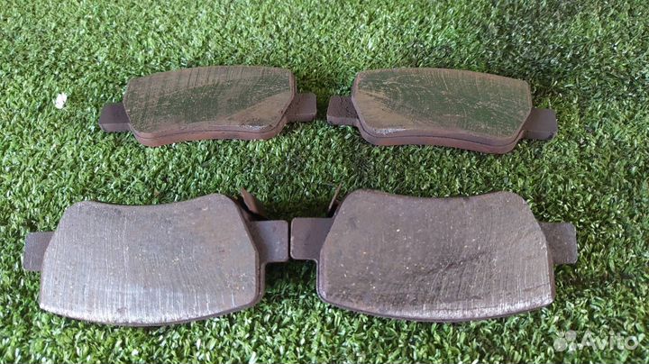 Колодки тормозные задние Toyota Avensis 272 3zrfae