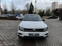 Volkswagen Tiguan 1.4 AMT, 2020, 56 000 км, с пробегом, цена 2 445 000 руб.