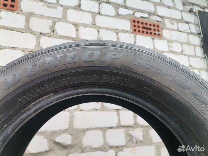 Dunlop Grandtrek ST30 225/65 R17 102H