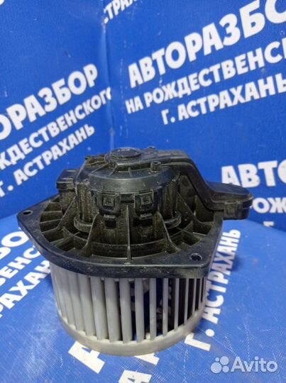 Моторчик печки Ssangyong Actyon New внедорожник