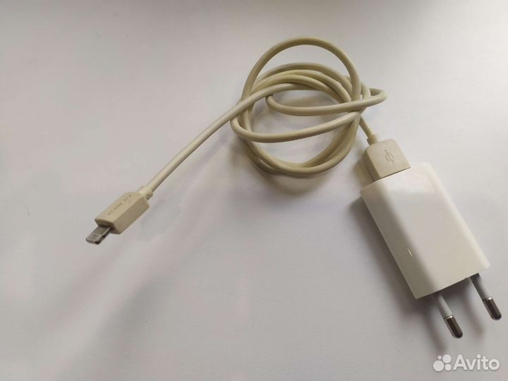 Зарядное устройство на iPhone