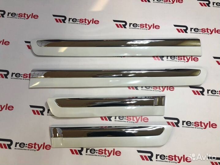 Молдинги дверей Lexus LX570 2012-2015 г B609