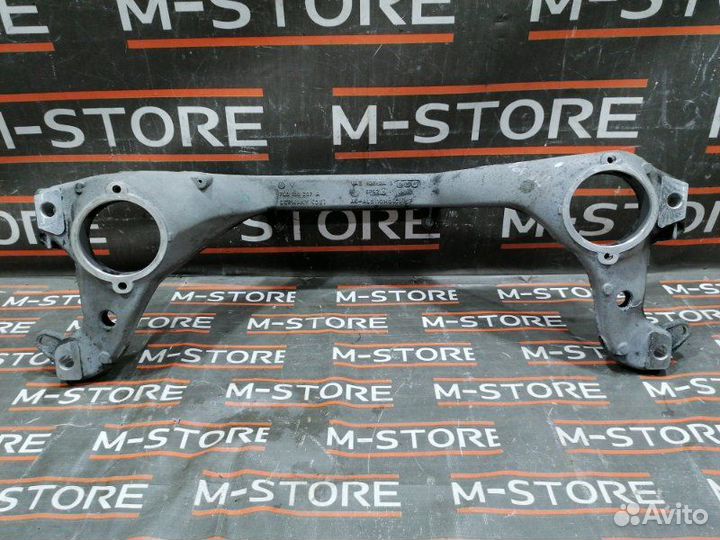 Кронштейн подушки двигателя передний Volkswagen