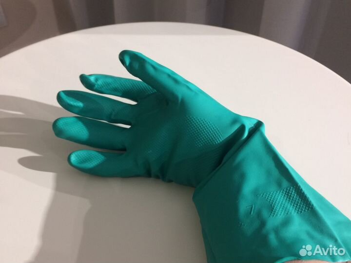 Перчатки резиновые