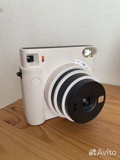 Фотоаппарат моментальной печати instax square