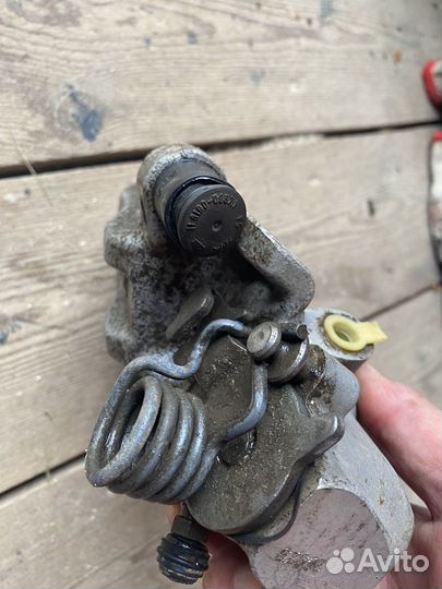 Суппорт задний левый ford focus 2