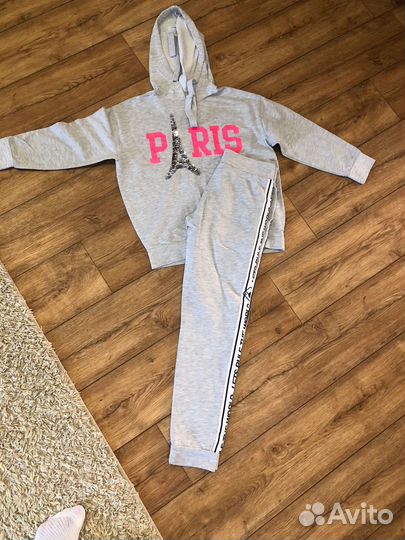 Спортивный костюм для девочки
