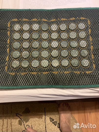 Подушка нефритовая