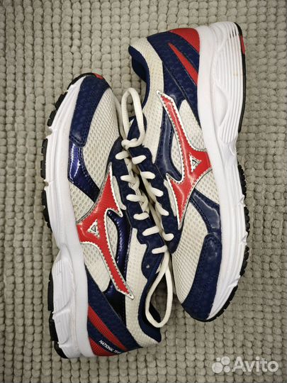 Mizuno Crusader 9 Forward