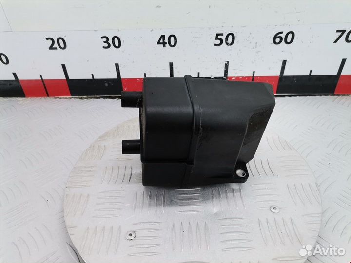 Маслоотделитель (сапун) Volvo S80 рест. 2004