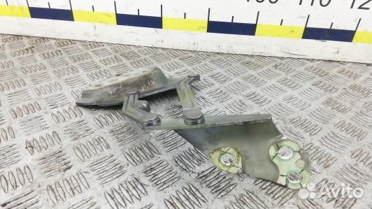 Петля капота volkswagen touareg 7L (2MF05D502)