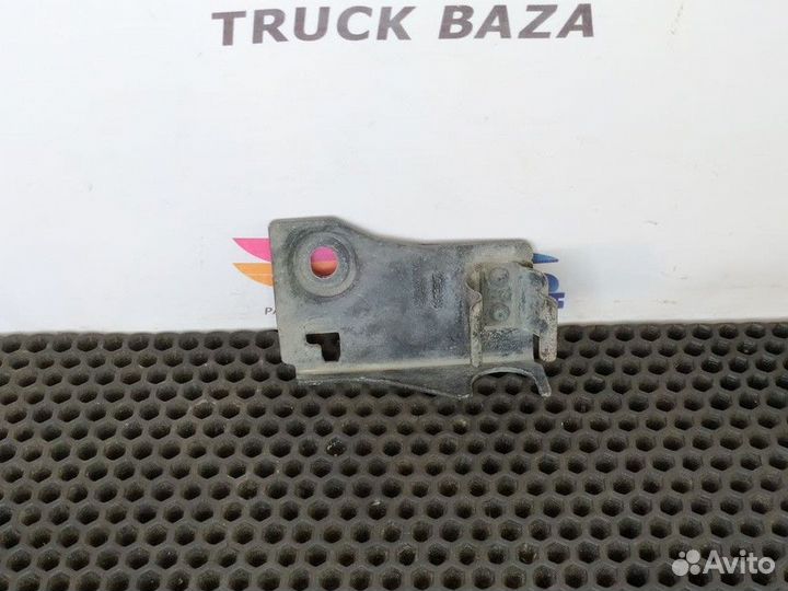 Кронштейн рычага подъёма кабины Scania 5-series