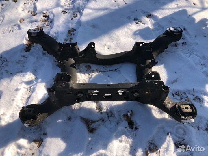 Подрамник задний Mercedes GL164