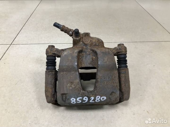 Суппорт передний правый Fiat Albea 2002-2012