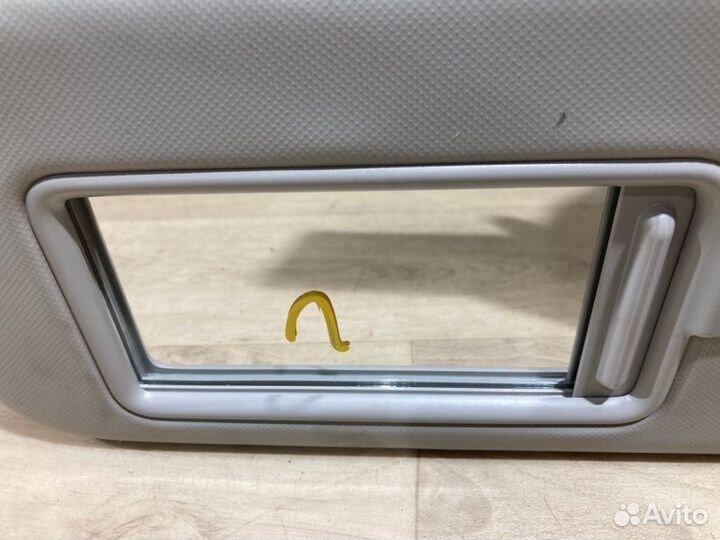 Козырек солнцезащитный левый Kia Cerato 4 седан