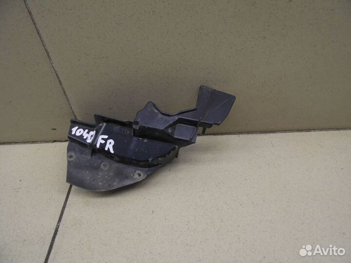 Кронштейн (сопут. товар) Fortuner 2015