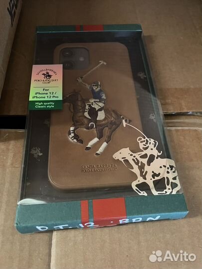 Чехол на iPhone 12