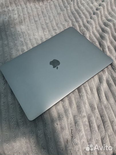 Macbook pro 13 2019 touch bar