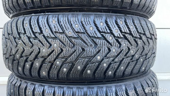 Nokian Tyres Hakkapeliitta 8 185/65 R15 98T