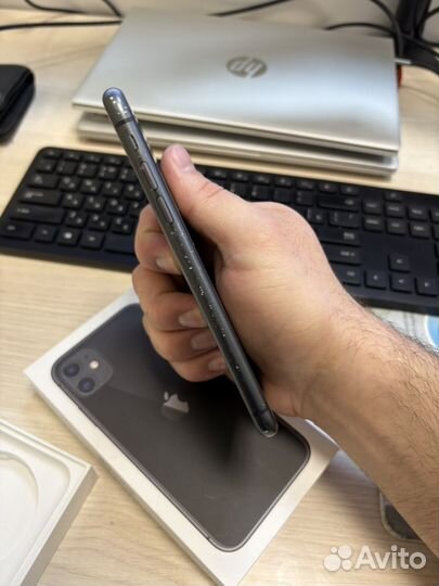 iPhone 11, 64 ГБ
