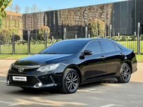 Toyota Camry 2.5 AT, 2017, 107 400 км, с пробегом, цена 2 488 000 руб.