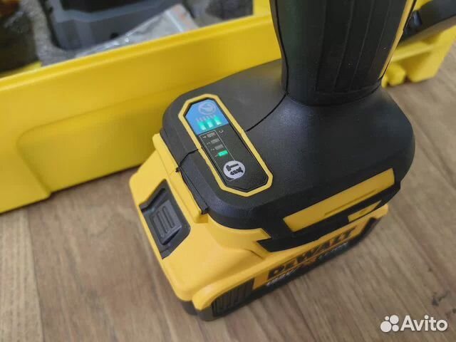 Гайковерт аккумуляторный dewalt 700 Нм.Новинка