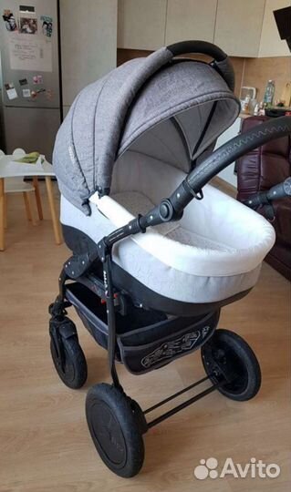 Коляска zippy 3 в 1