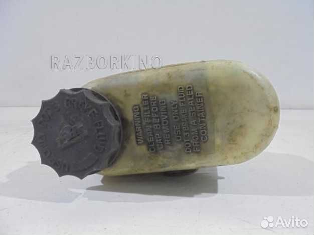 Бачок главного тормозного цилиндра