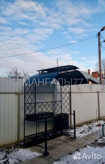 Мангал с крышей