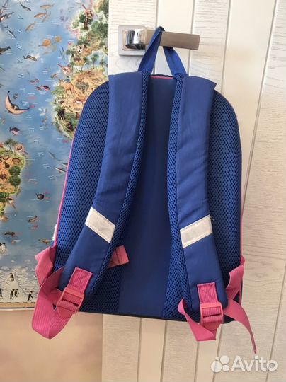 Рюкзак школьный для девочки 1 класс
