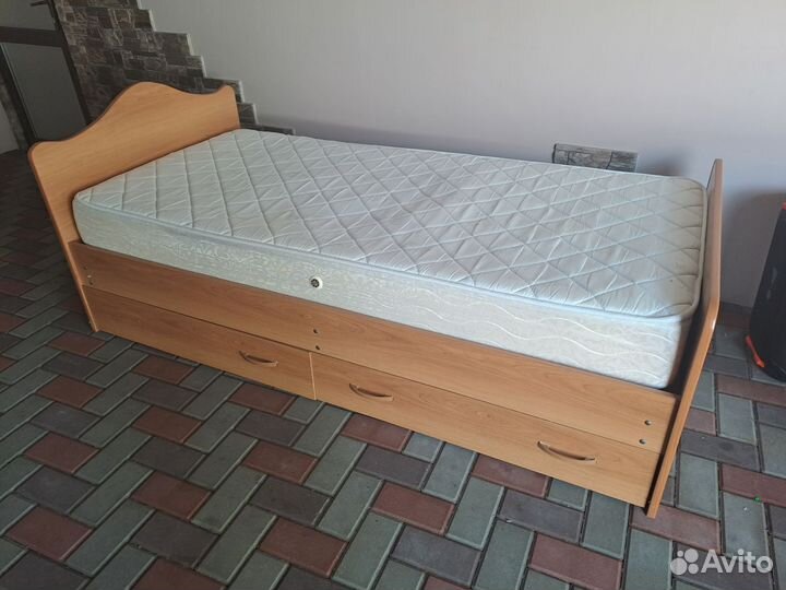 Кровать бу