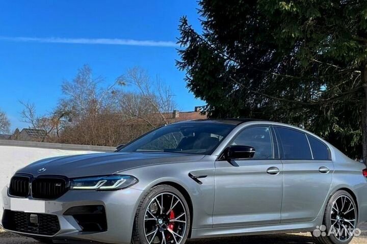 BMW M5 4.4 AT, 2023, 9 950 км