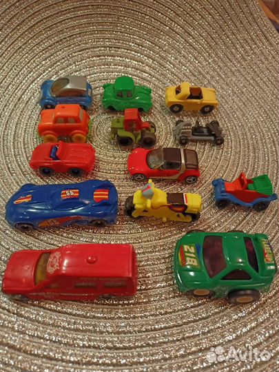 Машинки из киндер сюрпризов