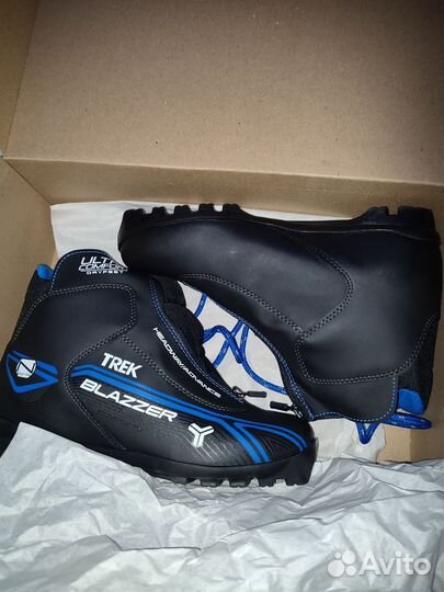 Лыжные ботинки