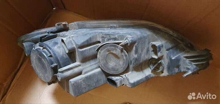 Фара левая на volkswagen golf plus