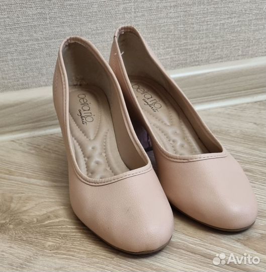 Обувь женская 39 размер