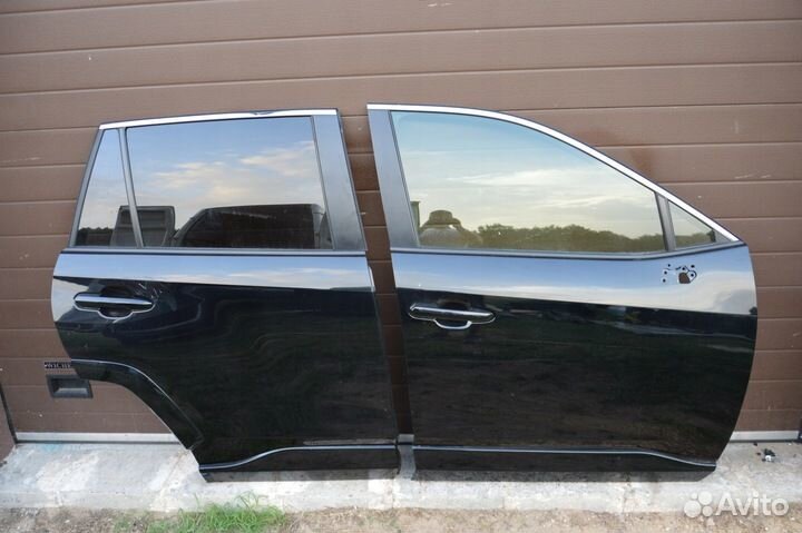 Toyota Rav 4 XA50 Дверь передняя задняя правая