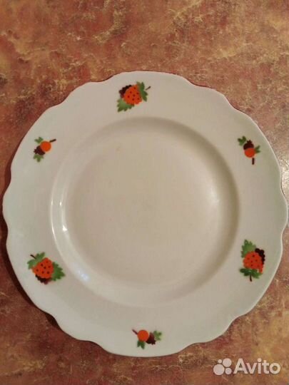 Посуда для коллекции, дома и дачи