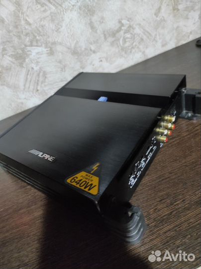 Усилитель 4 канальный alpine PMX F640
