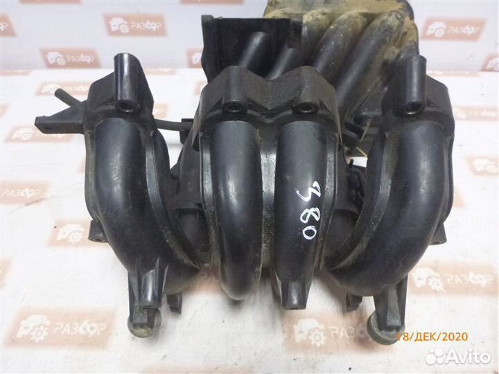 Коллектор впускной Volkswagen Golf MK4 AEH