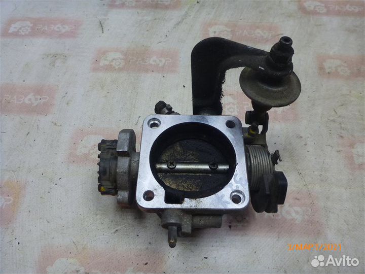 Заслонка дроссельная Volkswagen Passat B3 2E 1991