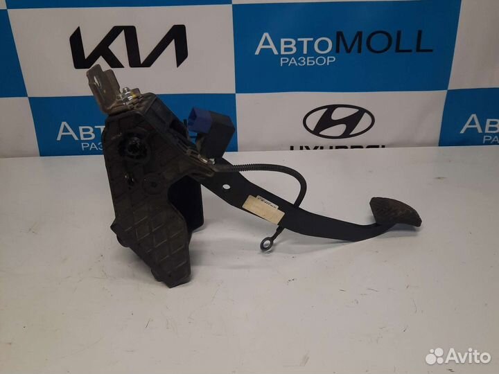 Педаль тормоза Хендай i30 1 FD