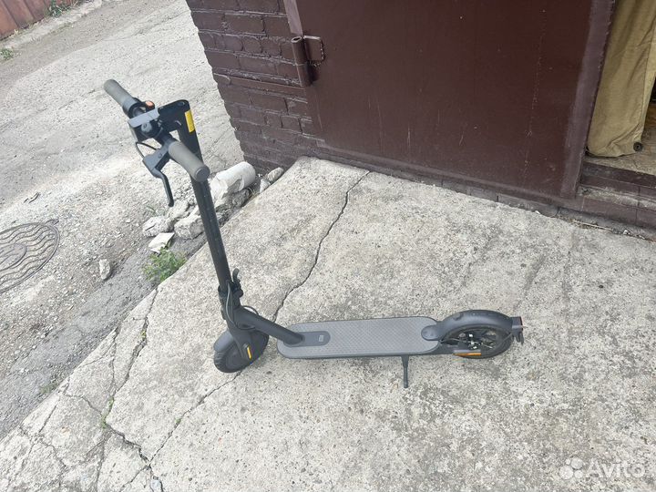 Электро самокат xiaomi essential