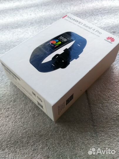 Фитнес браслет huawei Band 4 Pro