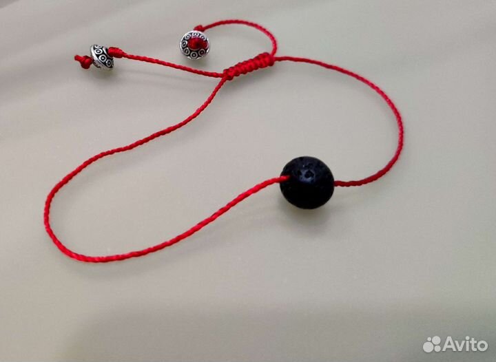 Красная нить