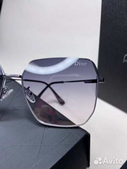 Солнцезащитные очки Dior женские