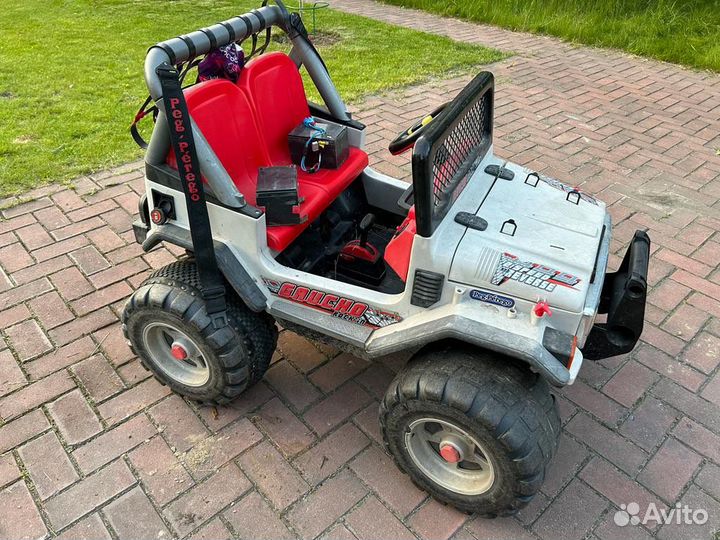 Электромобиль peg perego