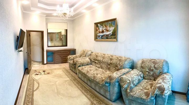 2-к. квартира, 75 м², 8/10 эт.