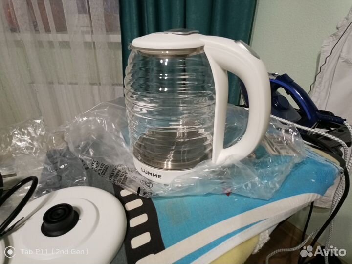 Чайник электрический новый 2 литра